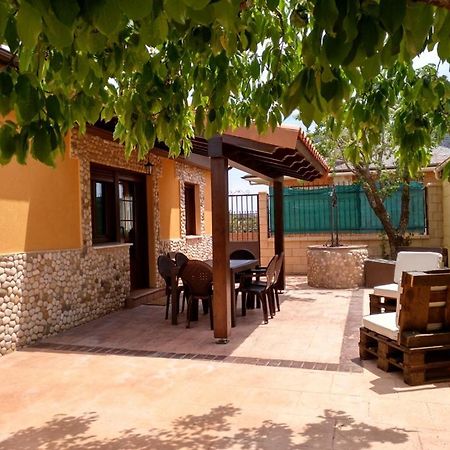 Вилла La Casita Del Abuelo Villalmanzo Экстерьер фото