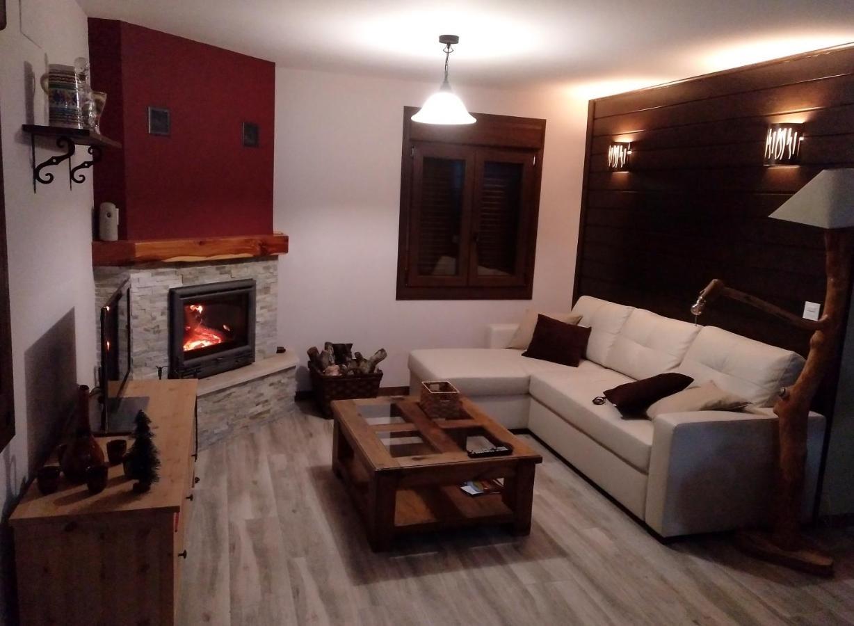 Вилла La Casita Del Abuelo Villalmanzo Экстерьер фото