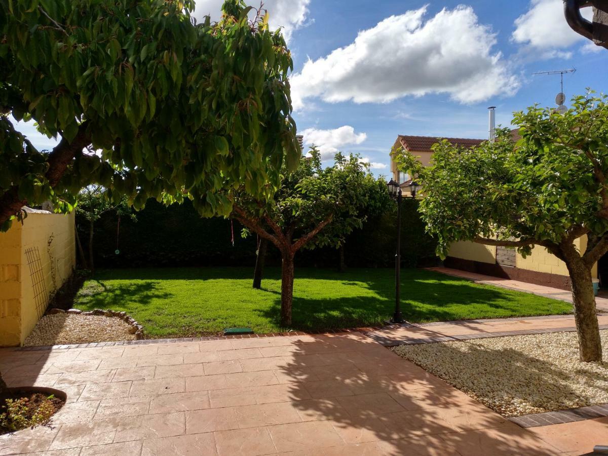 Вилла La Casita Del Abuelo Villalmanzo Экстерьер фото