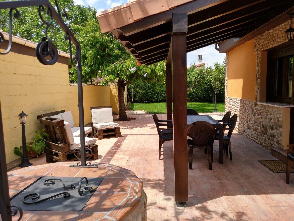 Вилла La Casita Del Abuelo Villalmanzo Экстерьер фото